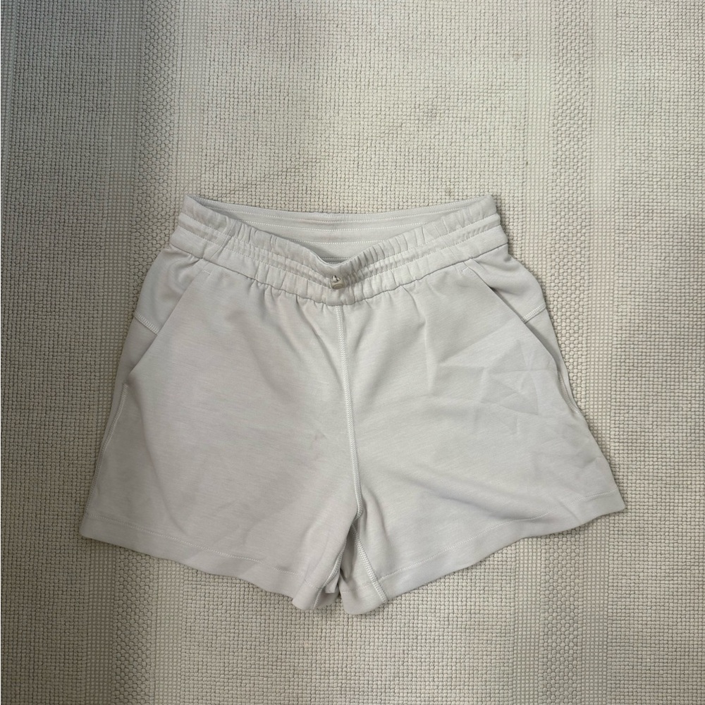 Lululemon swiftly tech shorts